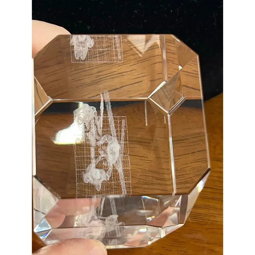 New York City Ground Zero Flag Tribute Laser Etched Crystal Souvenir 9.11 USA